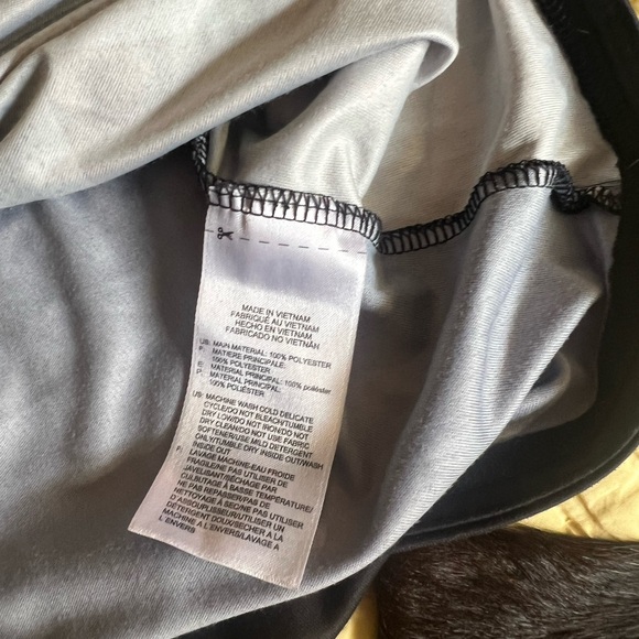 Reebok Women's Black UFC Tank Top - Picture 4 of 6